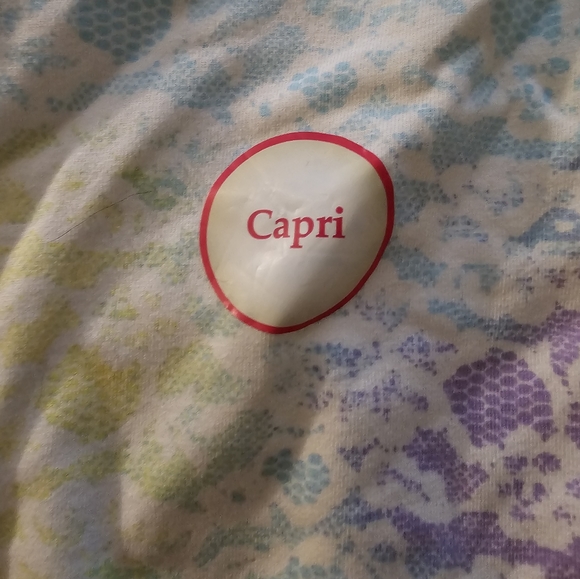 Faded Glory Girls Capri Legging; XL 14/16; Colorful Lace-Print; Brand New - Picture 2 of 5